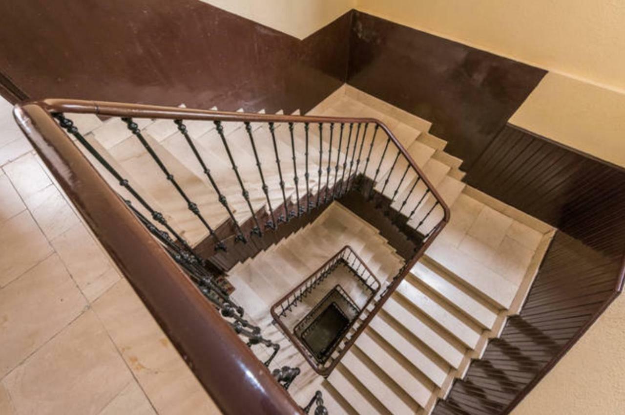 Apartamento en Calle Jardines - Madrid Centro Esterno foto